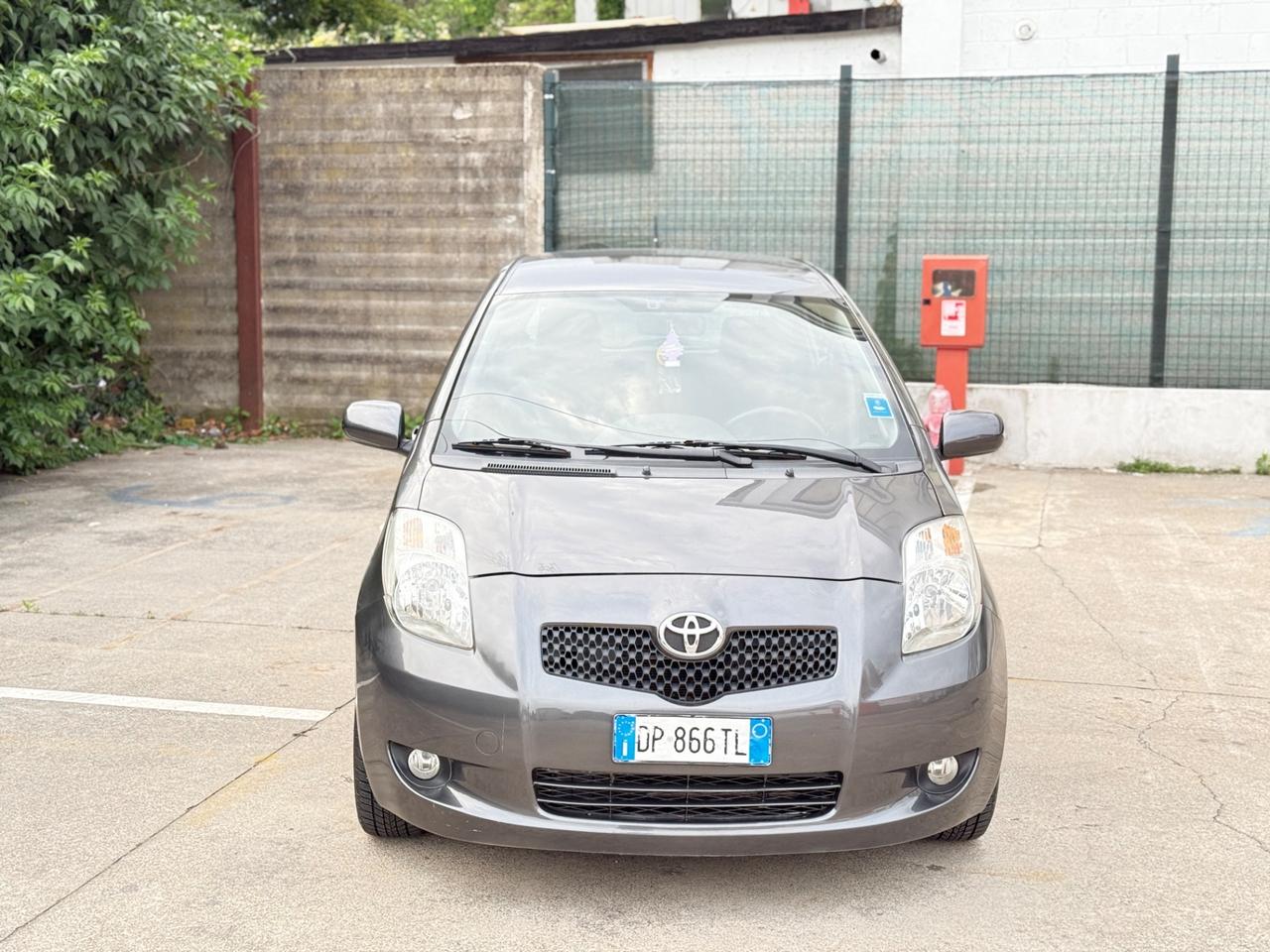 Toyota Yaris 1.3 5 porte Navi