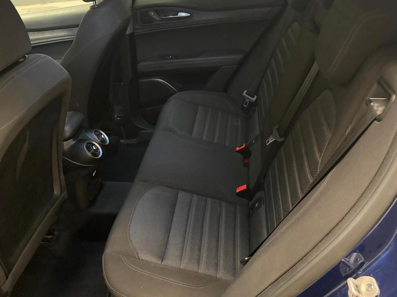 Alfa Romeo Stelvio 2.2 Turbodiesel 190 CV AT8 Q4 Business