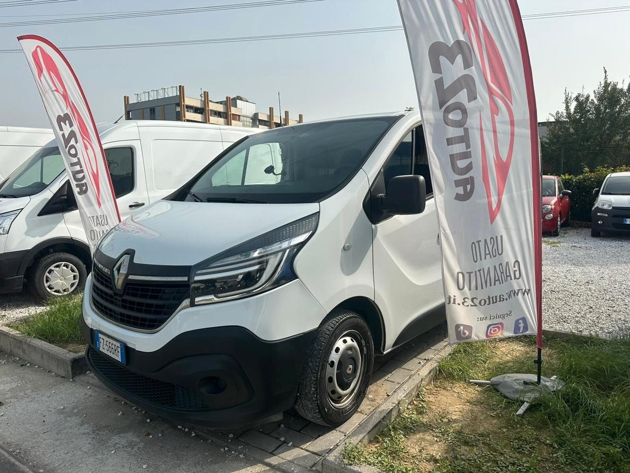 Renault Trafic T27 2.0 dCi 120CV PC-TN Furgone