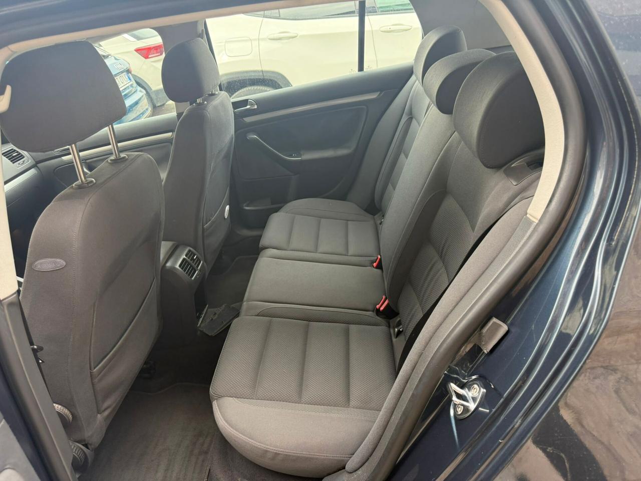 Volkswagen Golf 2.0 16V TDI 5p. Comfortline