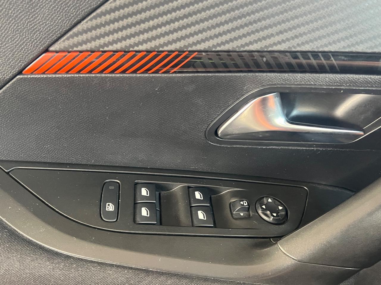 Peugeot 2008 BlueHDi 110 S&S Allure