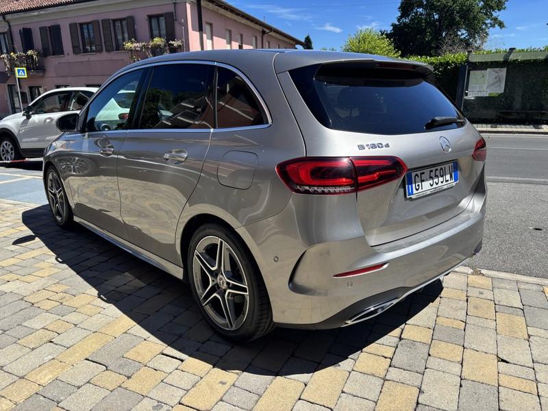Mercedes B 180 D Premium DCT FULL LED-NAVI-TETTO-18"