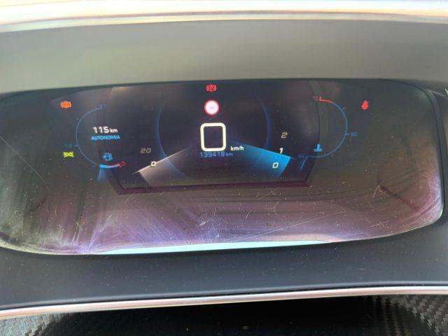 PEUGEOT 2008 BlueHDi 100 S&S Allure