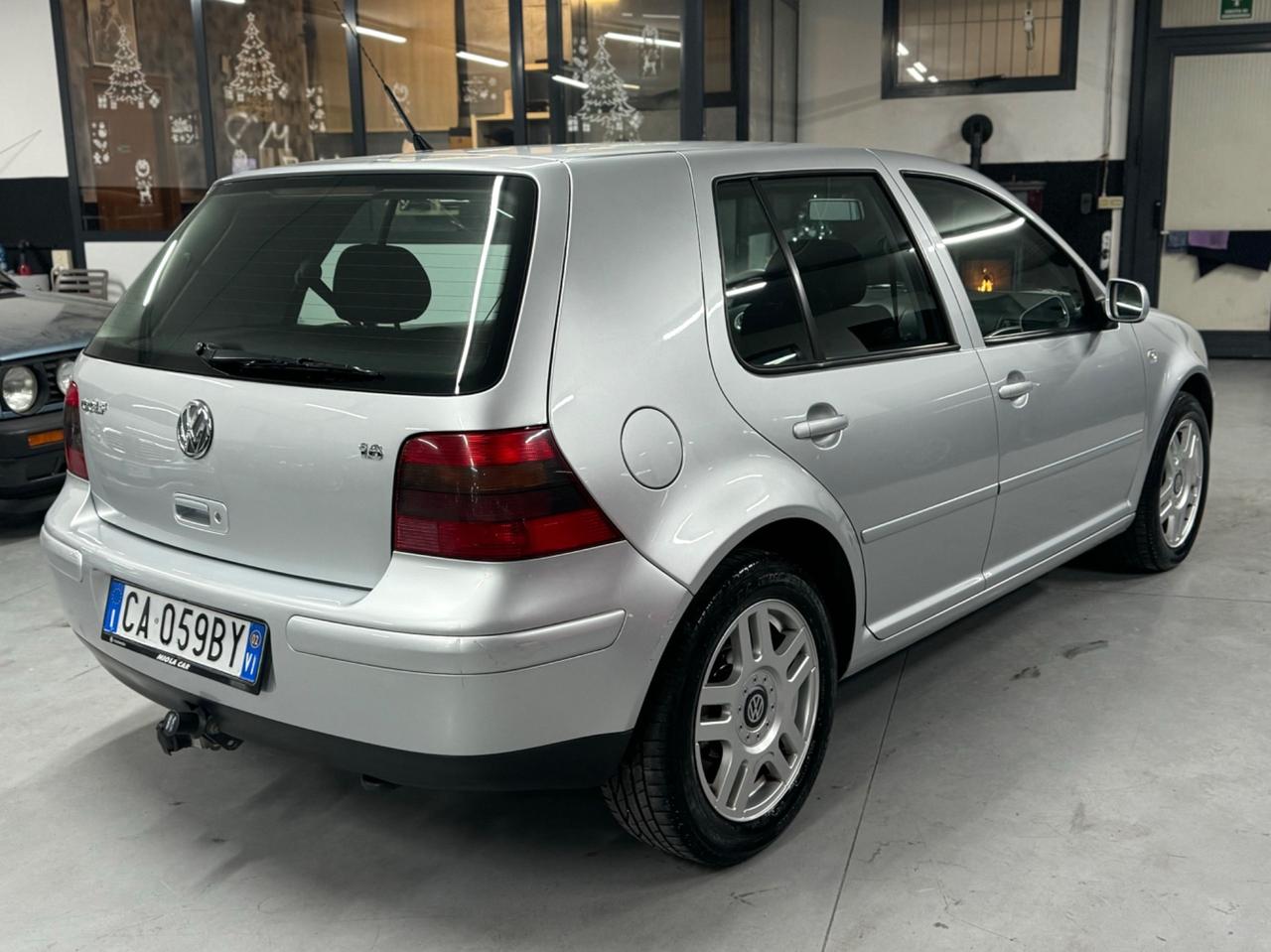 VW Golf 4 1.6 Benzina 99.000km Gancio traino