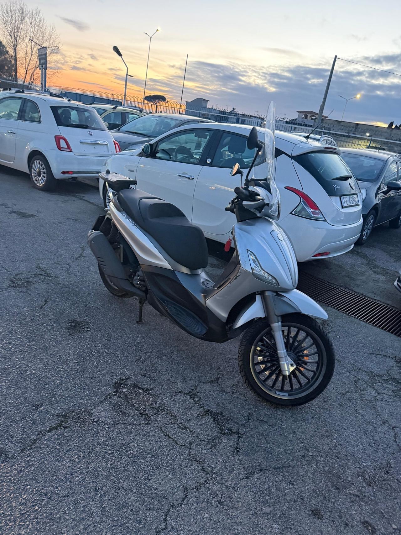 Piaggio Beverly 300 S