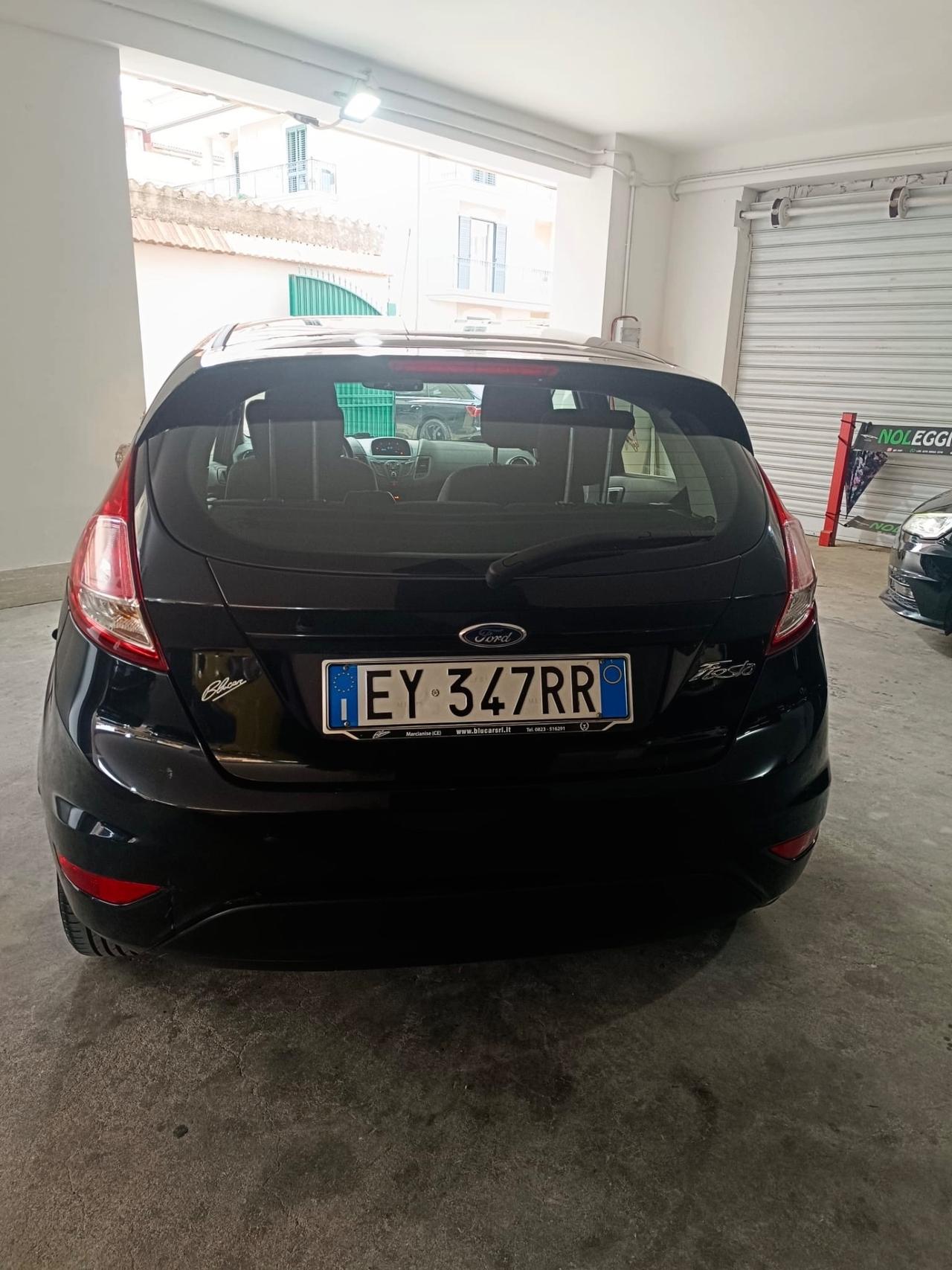 Ford Fiesta 1.5 TDCi 75CV 5 porte Black & White Edition