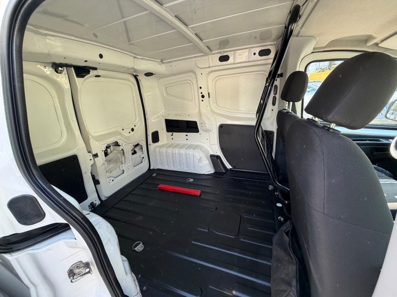 Fiat Fiorino 1.3 MJT 95CV Combi DX