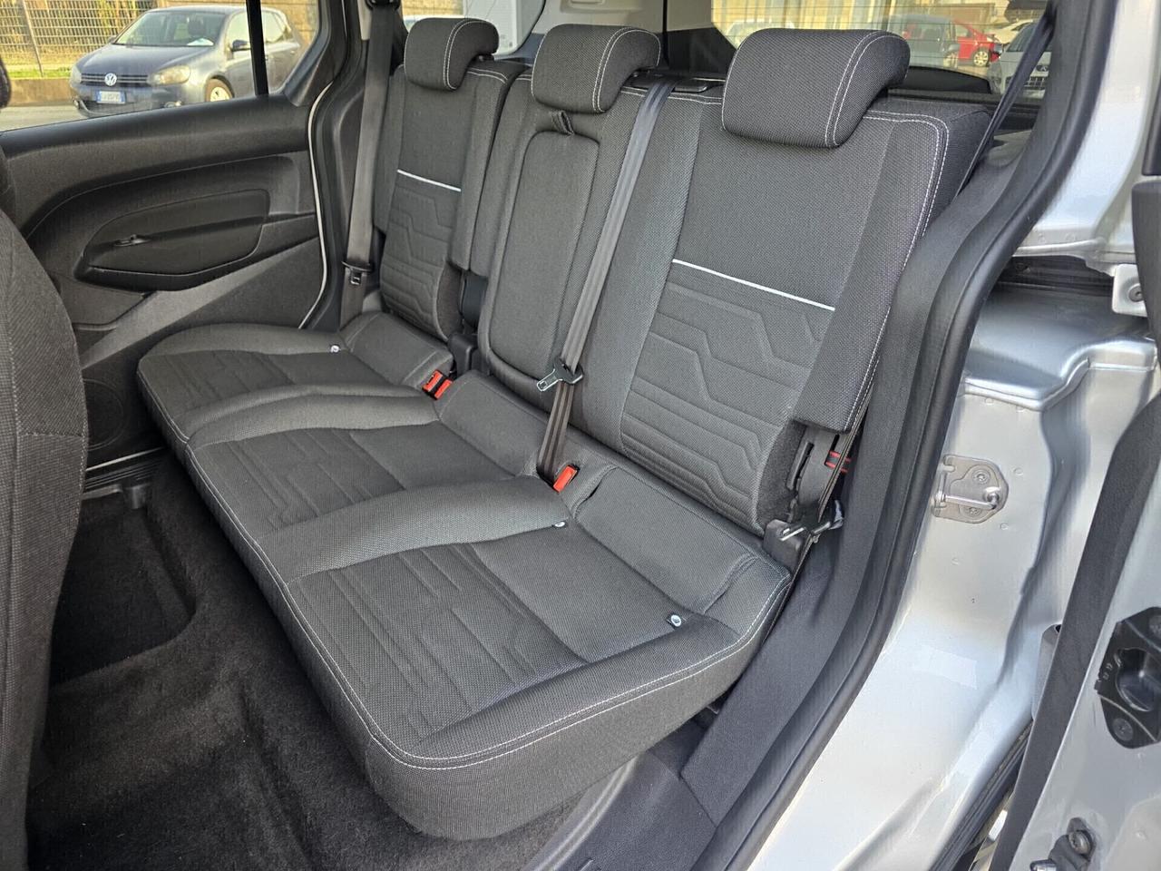 Ford Tourneo Connect 1.5 TDCI Titanium 5p.
