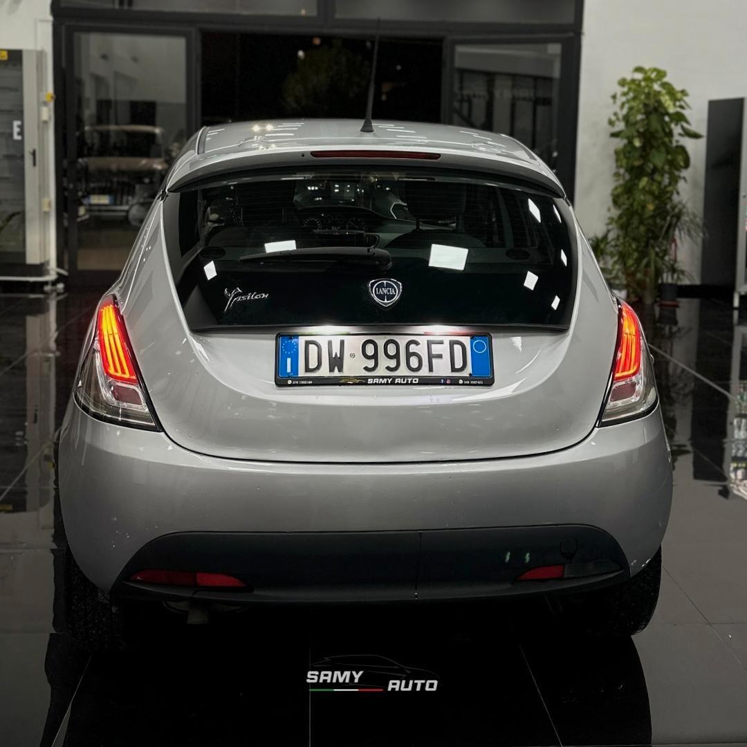 Lancia Ypsilon 1.3 MJT 16V 95 CV 5 porte S&S Silver