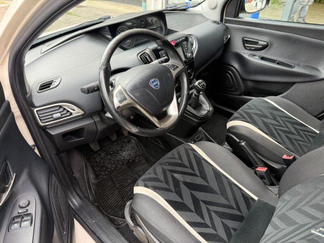 LANCIA Ypsilon 1.2 69 CV 5 porte GPL Ecochic Gold