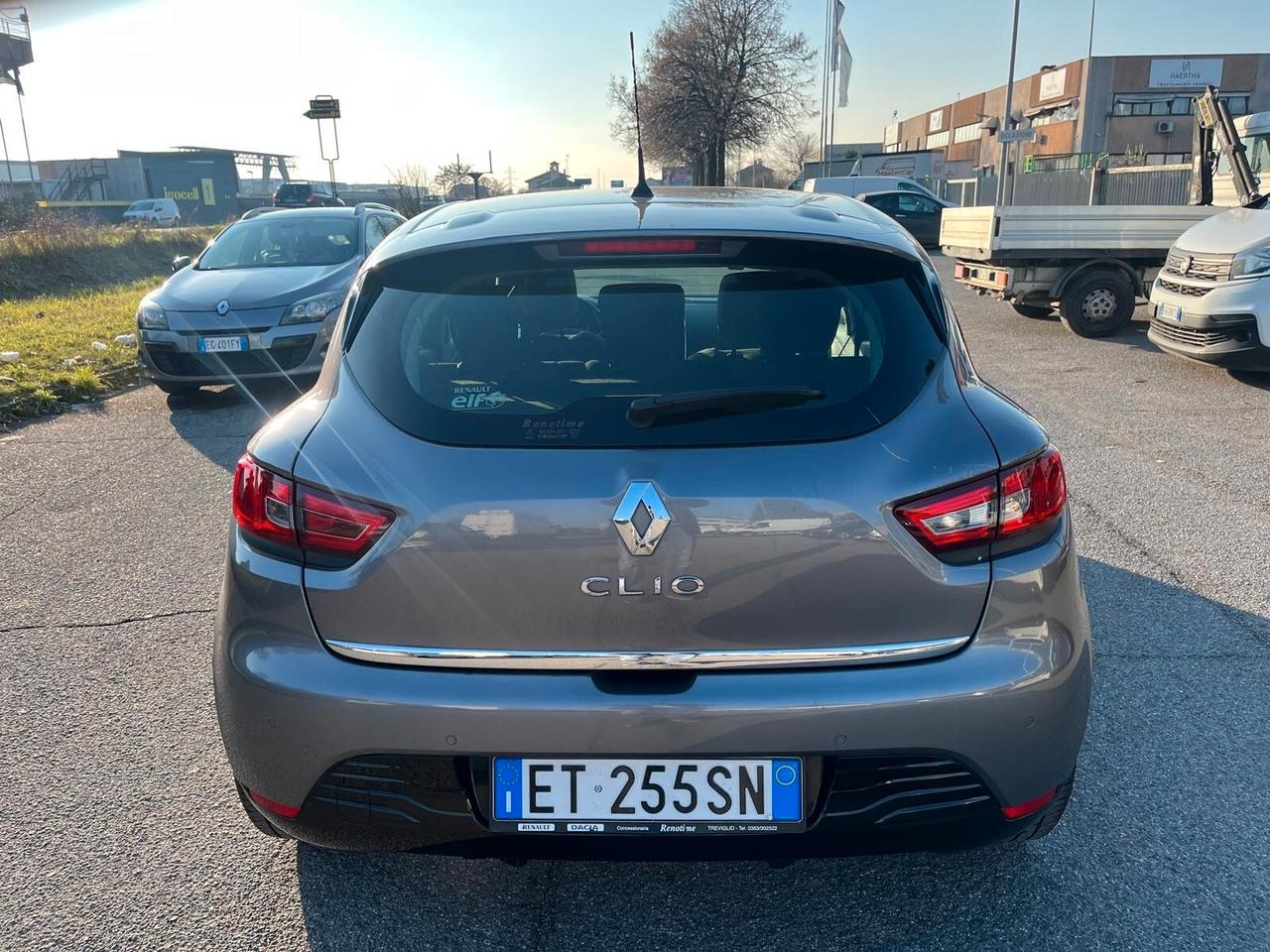 Renault Clio 1.2 75CV 5 porte