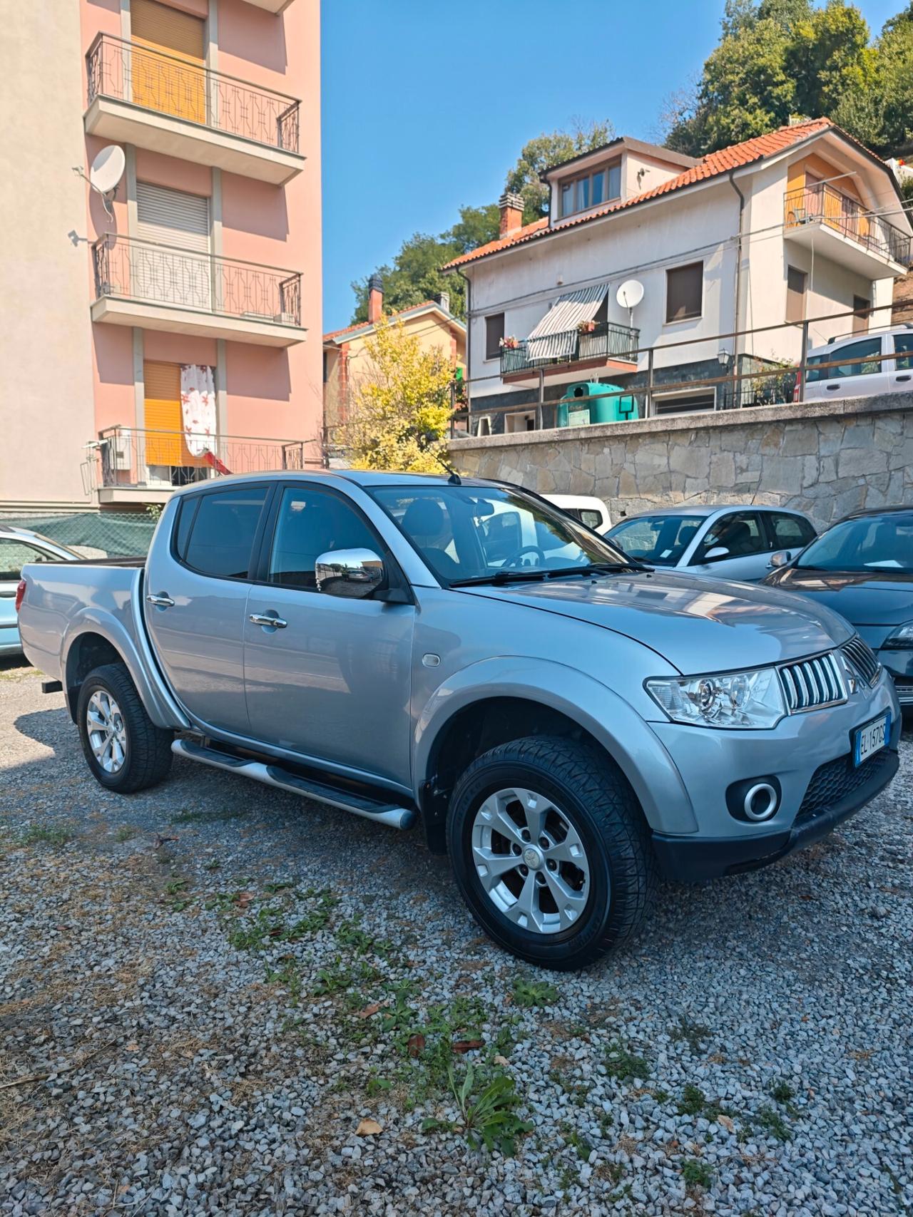 Mitsubishi L200 2.5 180cv 2012