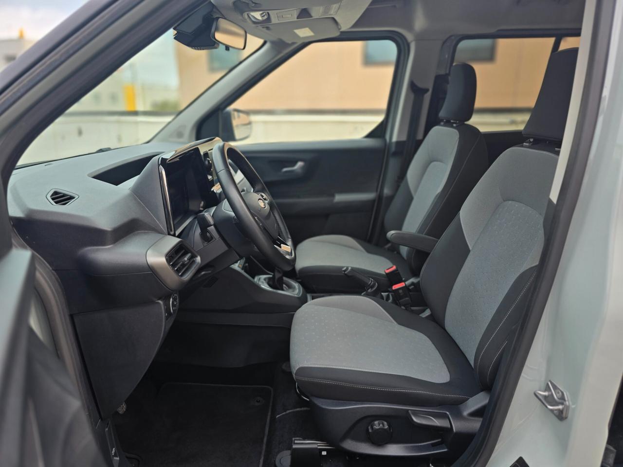 Ford Tourneo Courier 1.0 EcoBoost Active