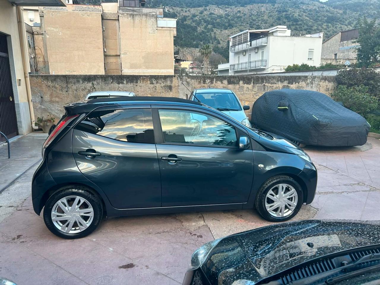 TOYOTA AYGO CABRIO 2016 SUPER FULL EURO6