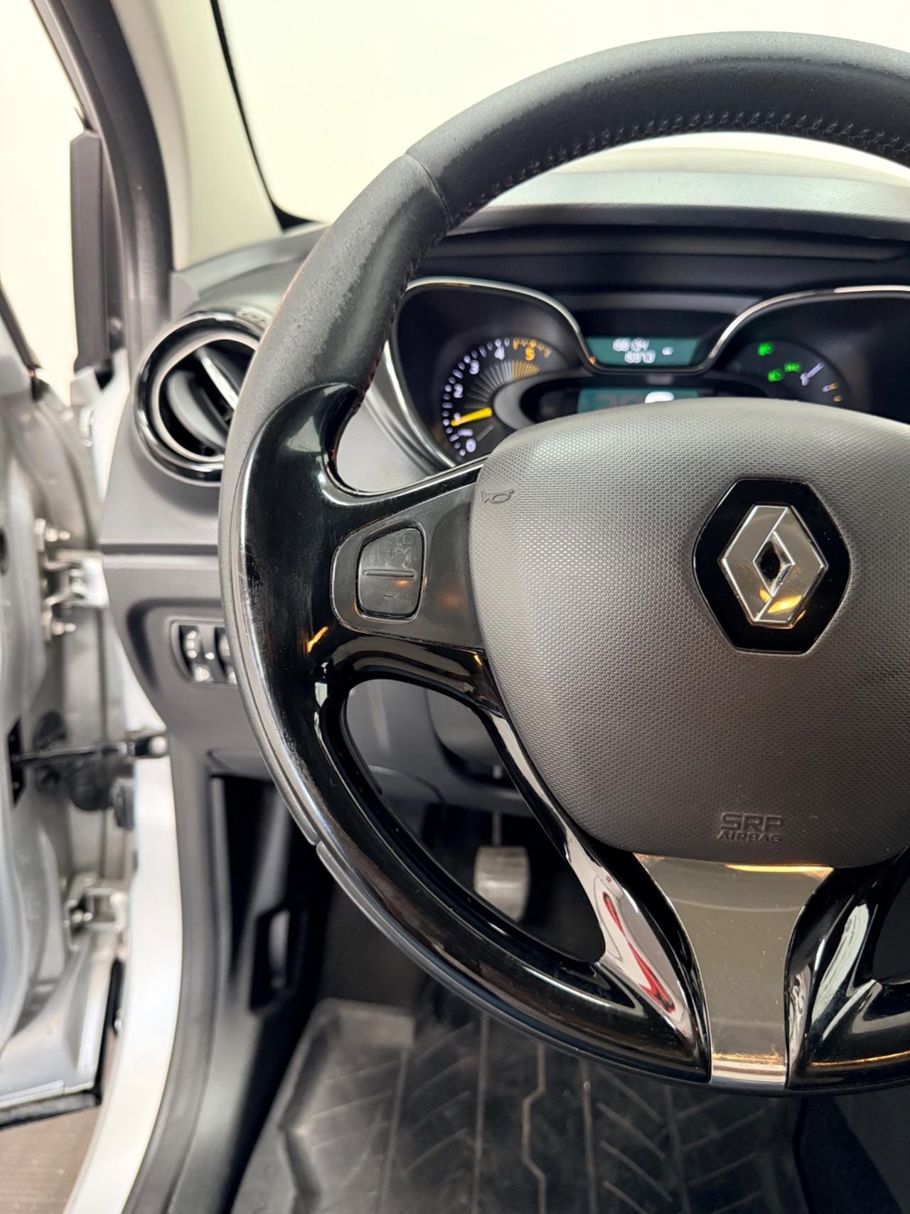 Renault Captur 1.5 dCi 8V 90 CV Energy Iconic Neopatentati 12/2015 Euro 6B