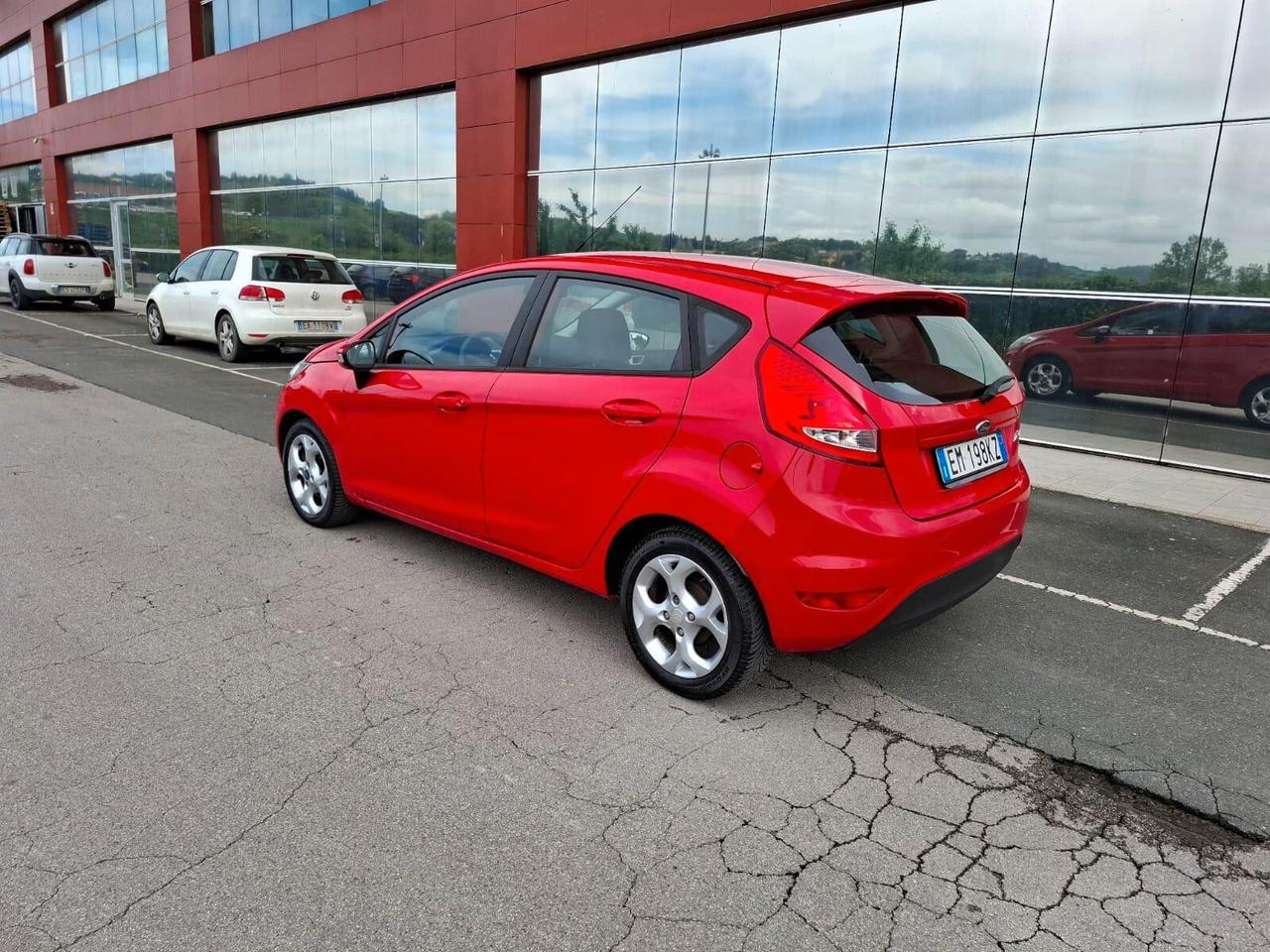 Ford Fiesta 1.4 5 porte Bz.- GPL Titanium