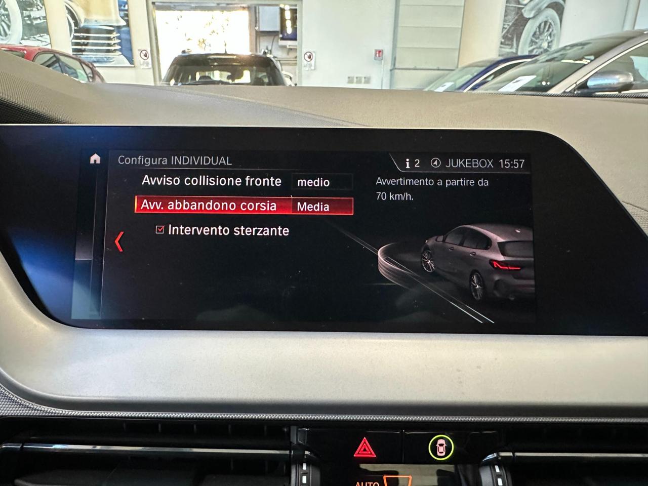 BMW 118 i Advantage - LED - 17"