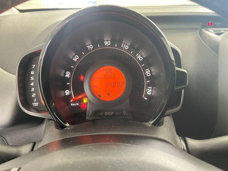 Toyota Aygo Aygo 5p 1.0 x-play 72cv