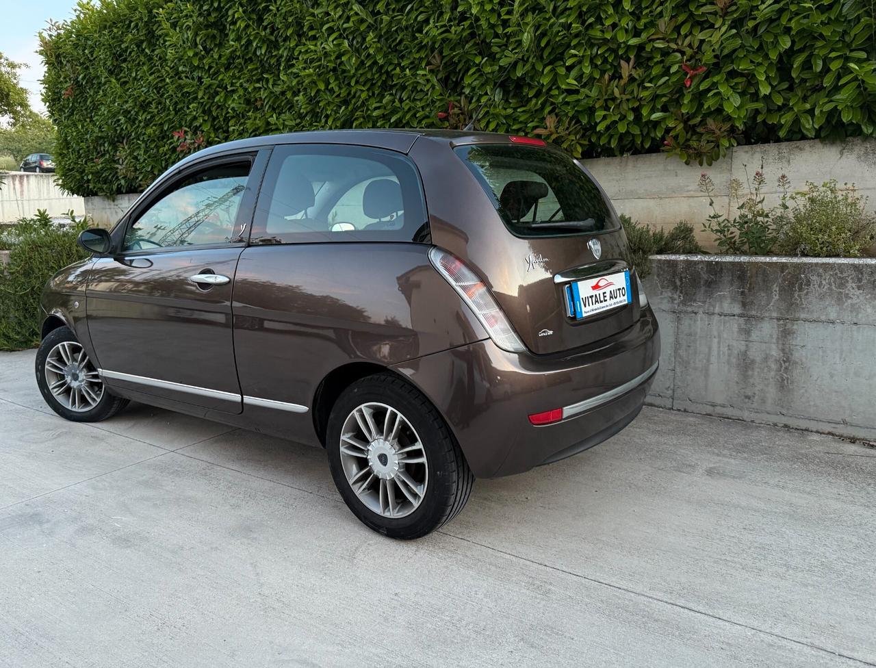 Lancia Ypsilon 1.3 MJT 75 cv New Oro Plus