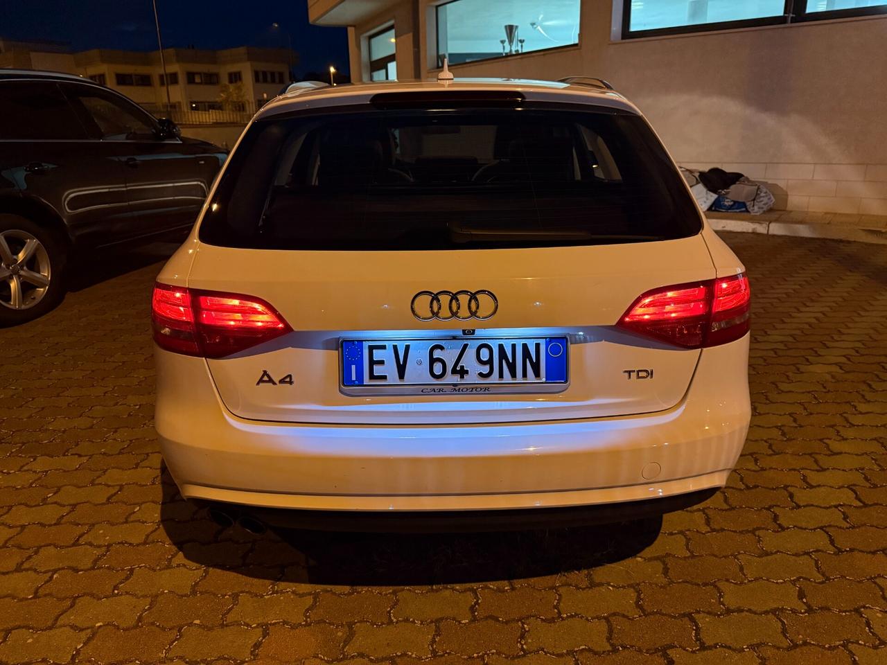 Audi A4 Avant 2.0 TDI ultra 136CV Business
