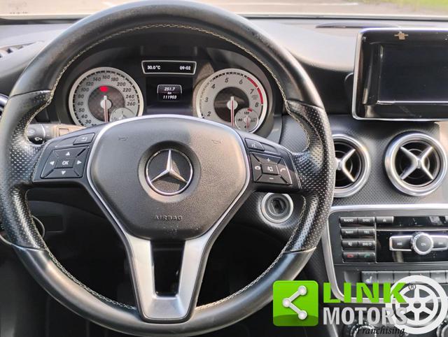 MERCEDES-BENZ A 180 CDI Premium