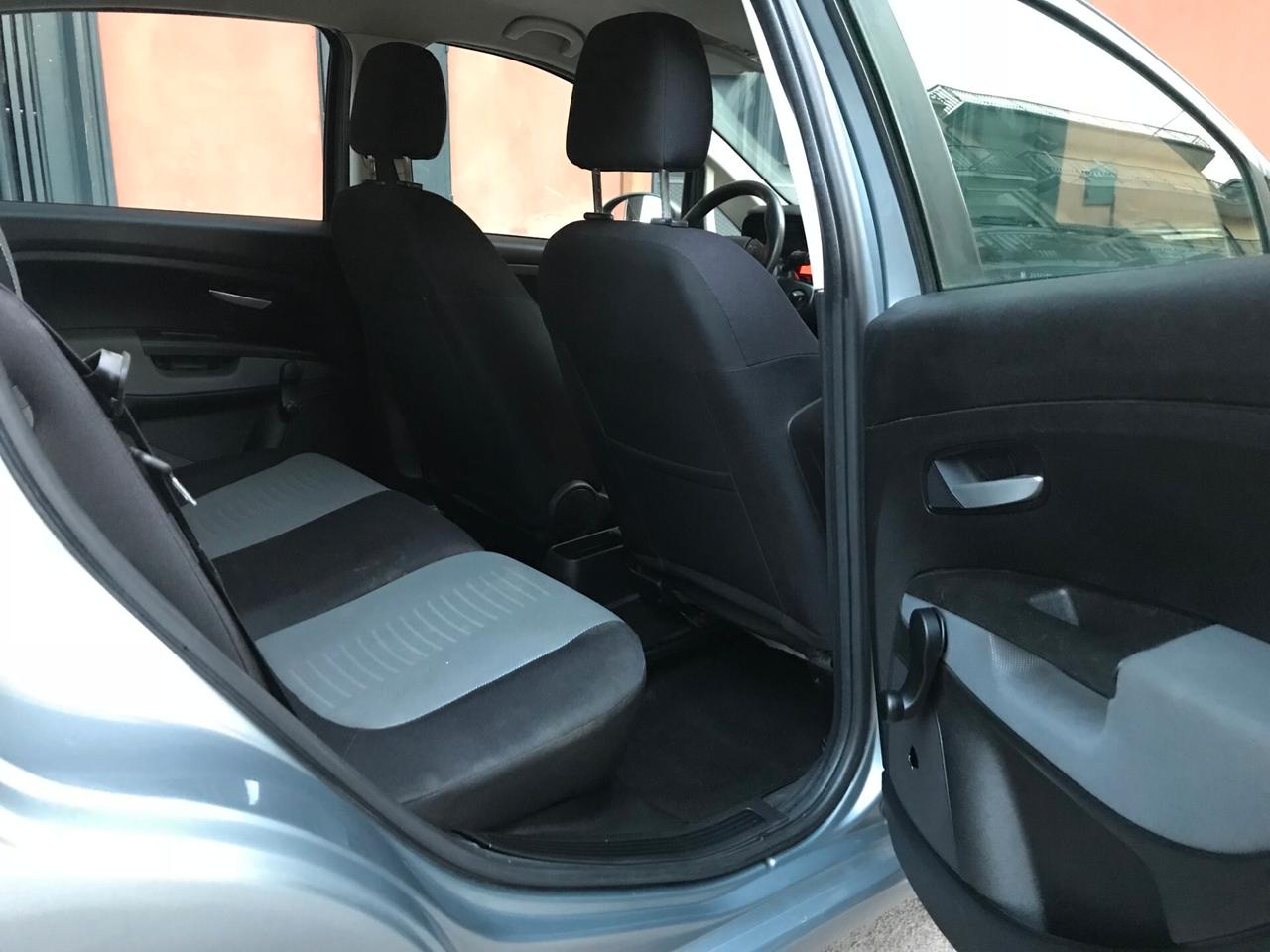 Fiat Grande Punto 1.3mljt NEOPATENTATI CHIAMA