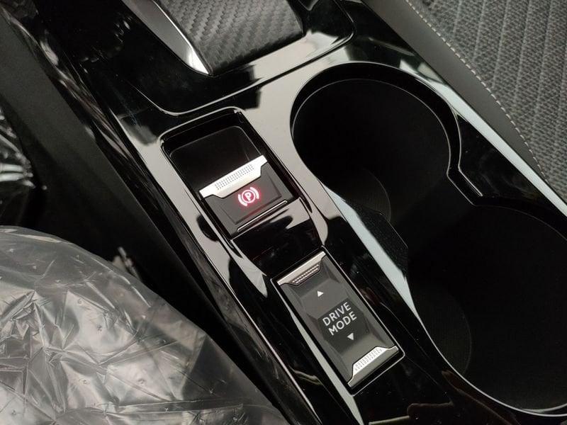 Peugeot 2008 PureTech 130 S&S EAT8 Allure