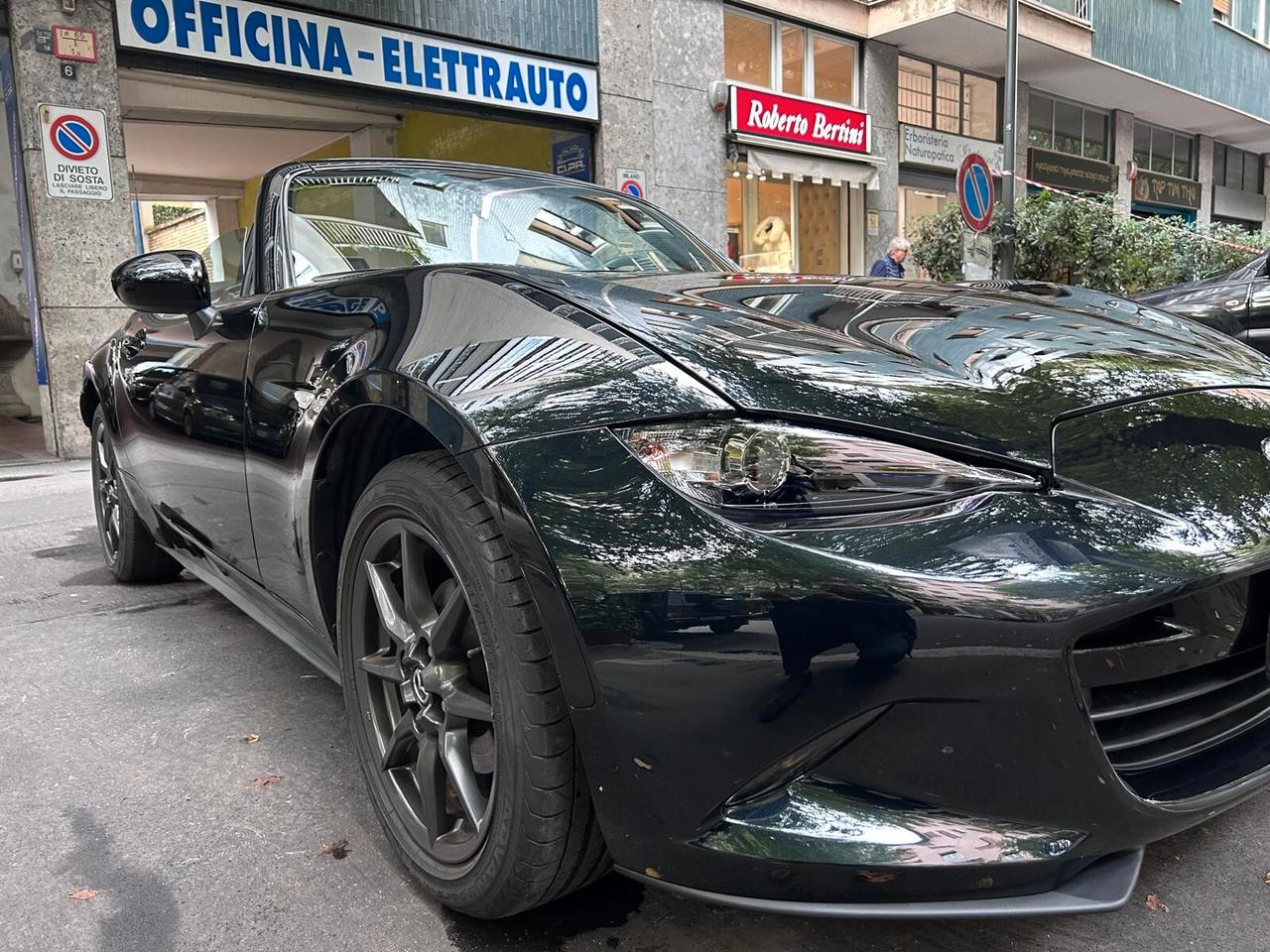 Mazda MX-5 1.5L Skyactiv-G RF Exceed