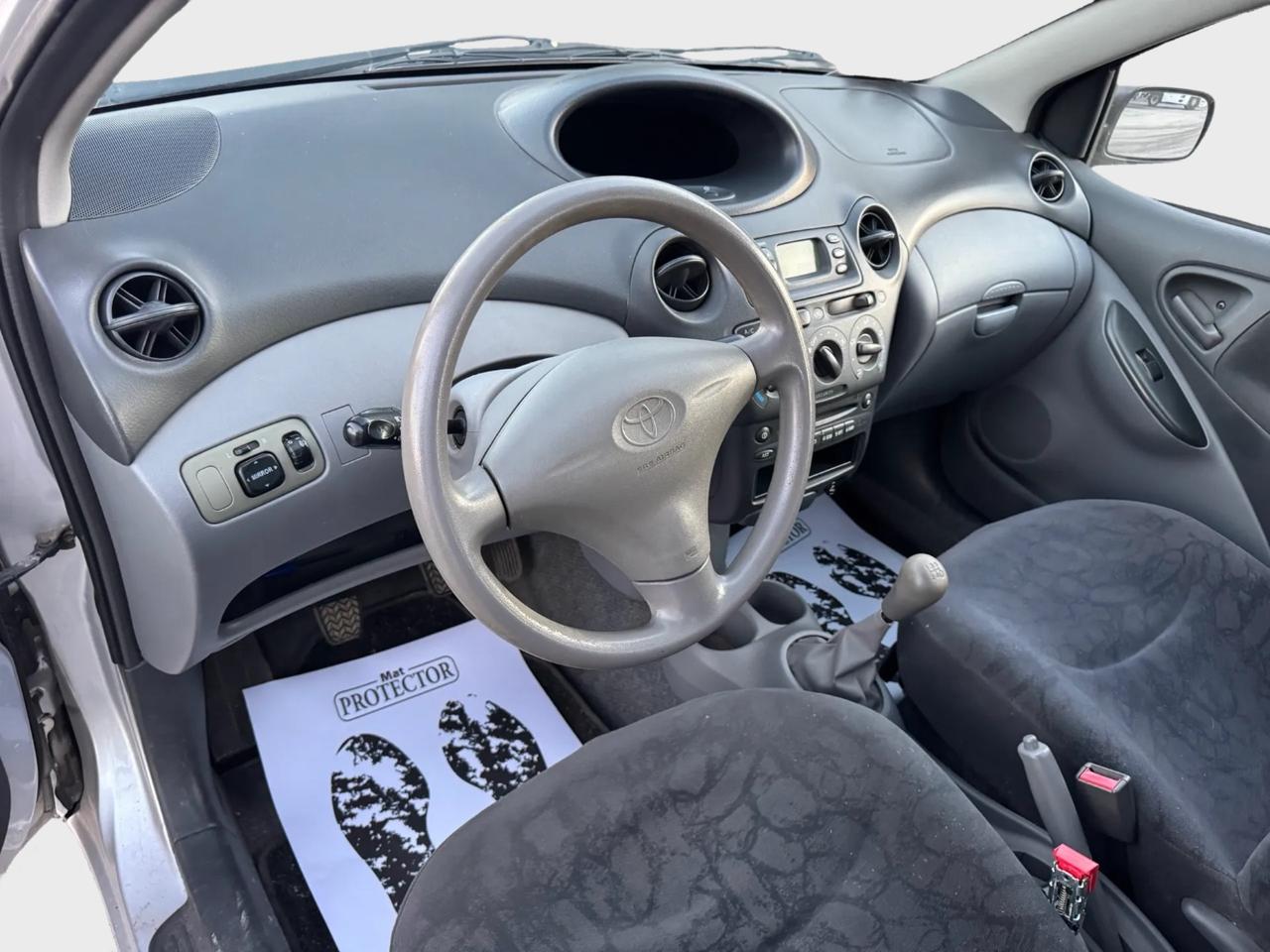Toyota Yaris 1.0 benzina 2004 88.000km ottimo stato