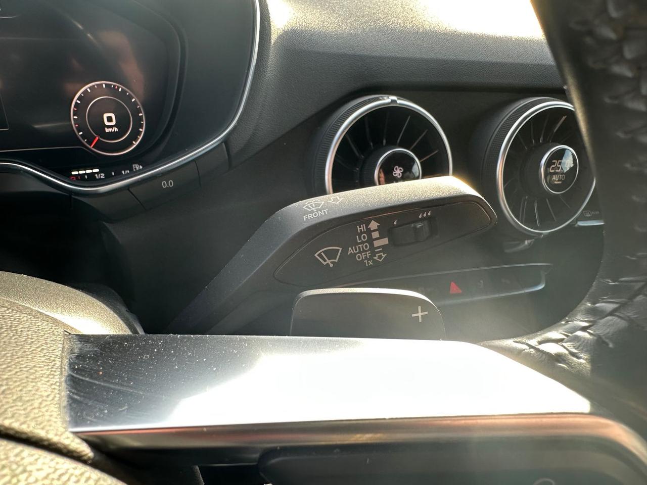 Audi TT S Line 2.0 TFSI #8773