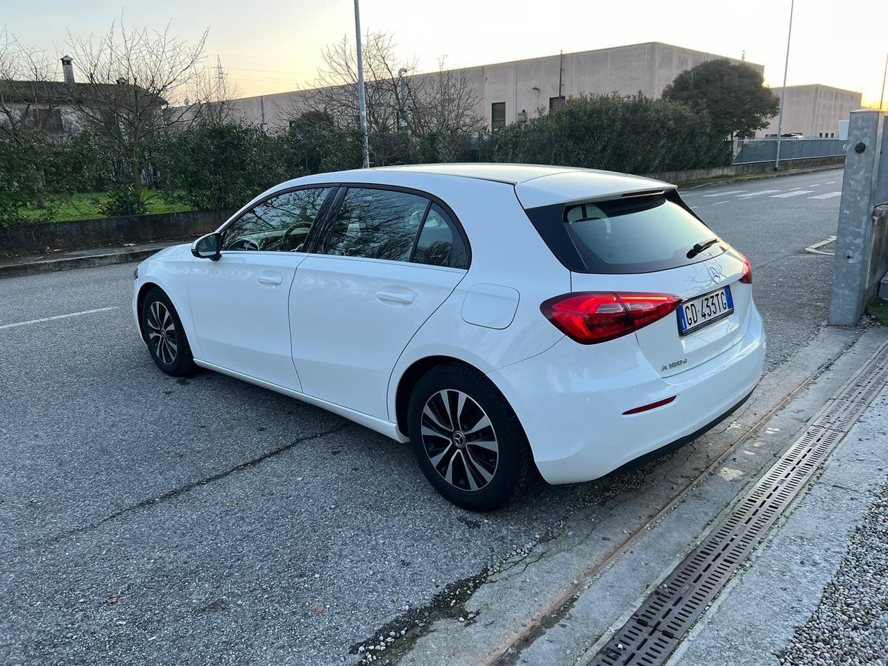 Mercedes-benz A 180 A 180 d Automatic Premium