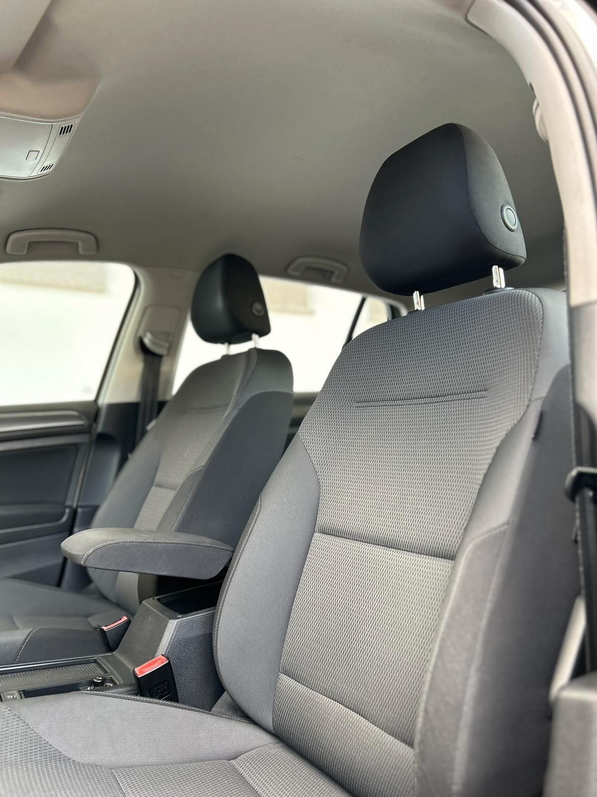 Volkswagen Golf 1.6 TDI 115CV DSG 5p. Business BlueMotion Technology