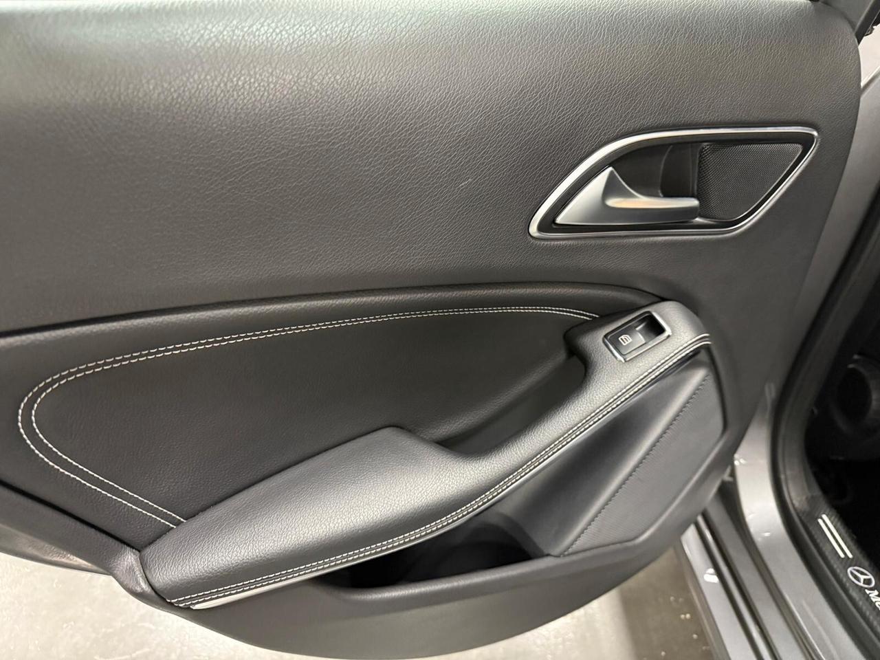 Mercedes-benz A 180 CDI Dark Night Edition