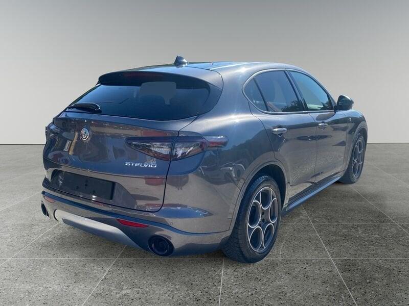 Alfa Romeo Stelvio 2.2 TD 160 CV Ti AT8 RWD