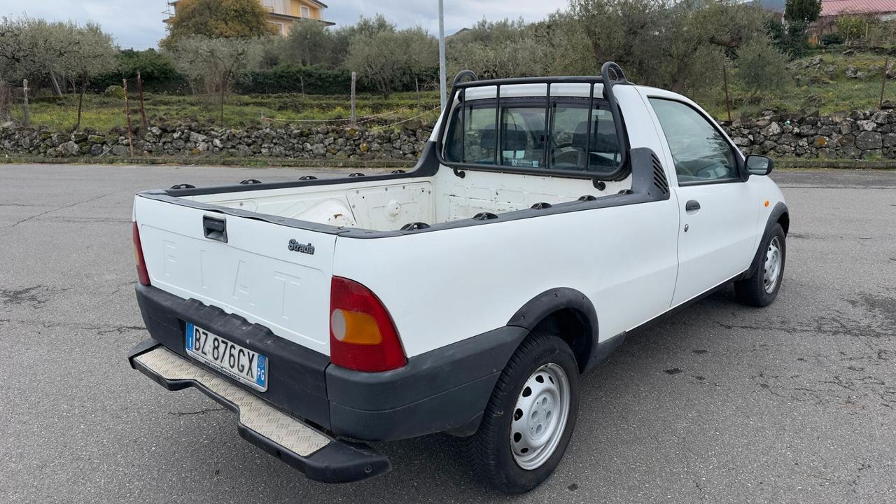 Fiat Strada 1.9 diesel Pick-up