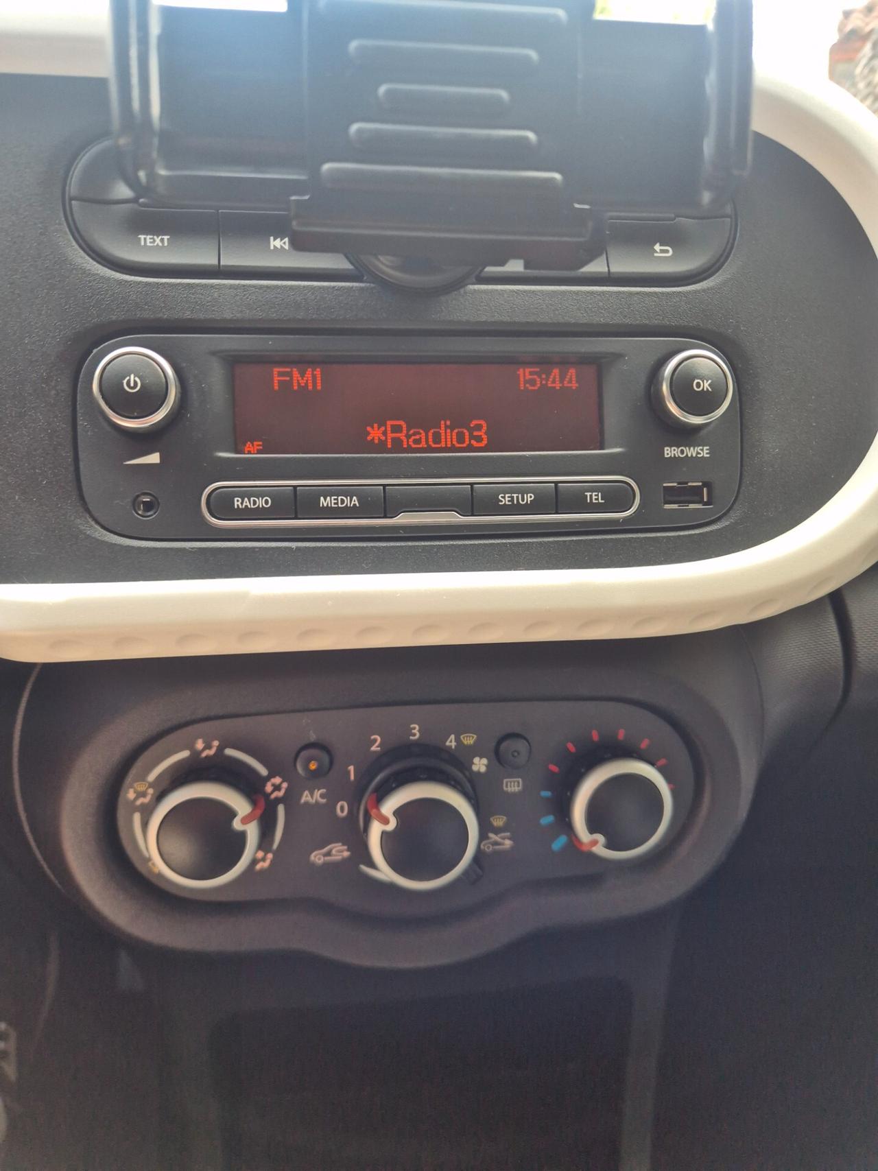 Renault Twingo 1.0 benzina euro 6b neo patentati