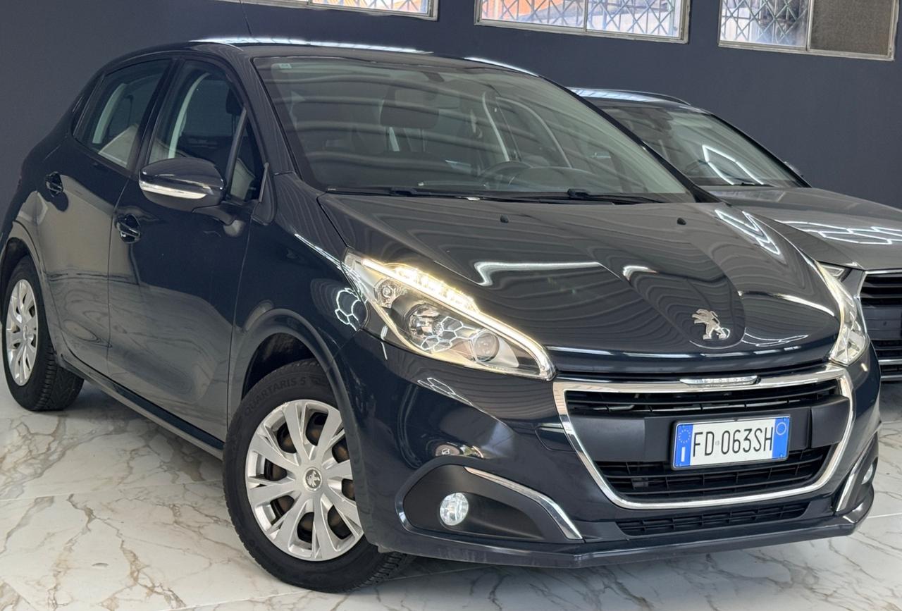 Peugeot 208 PureTech 82 5 porte Allure