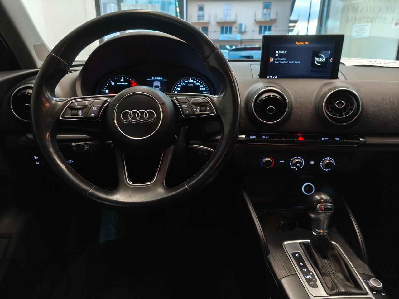 Audi A3 SPB 1.6 tdi S-tronic Navi Xenon Pdc