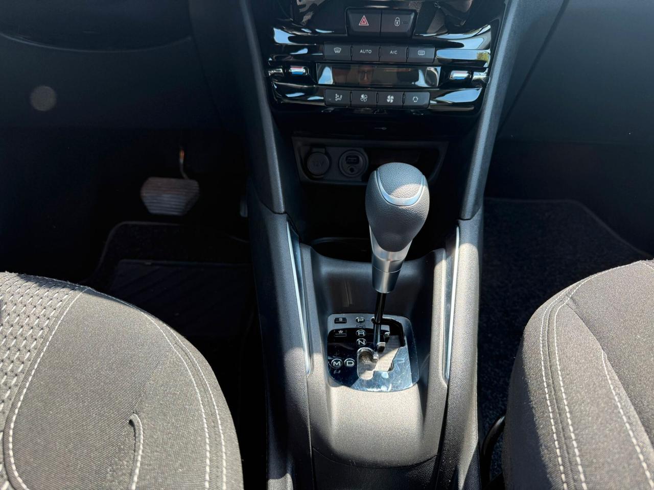 Peugeot 208 TAGLIANDI PEUGEOT NEOPATENTATI
