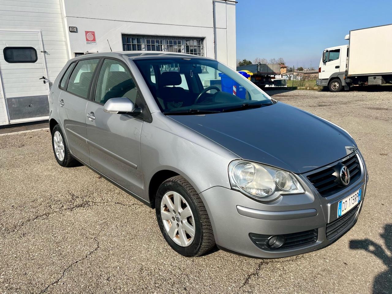 VW Polo 1.4benz 2006 132.000km perfetta per neopatentati