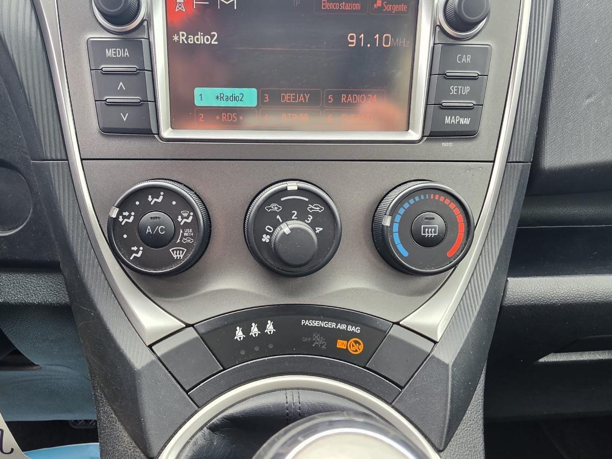 TOYOTA - Verso-S 1.4d Active mt
