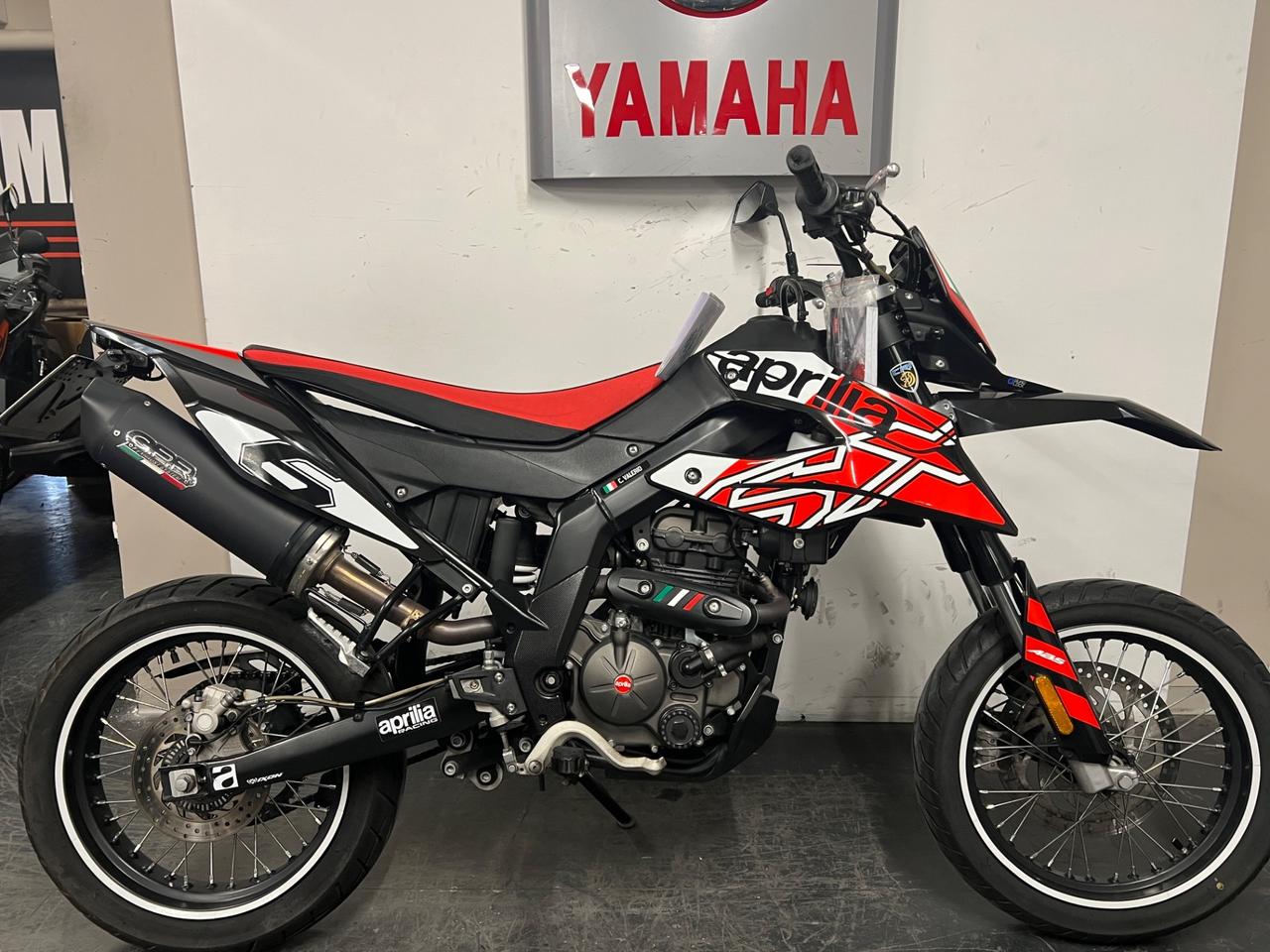 Aprilia SX 125 SUPER MOTARD