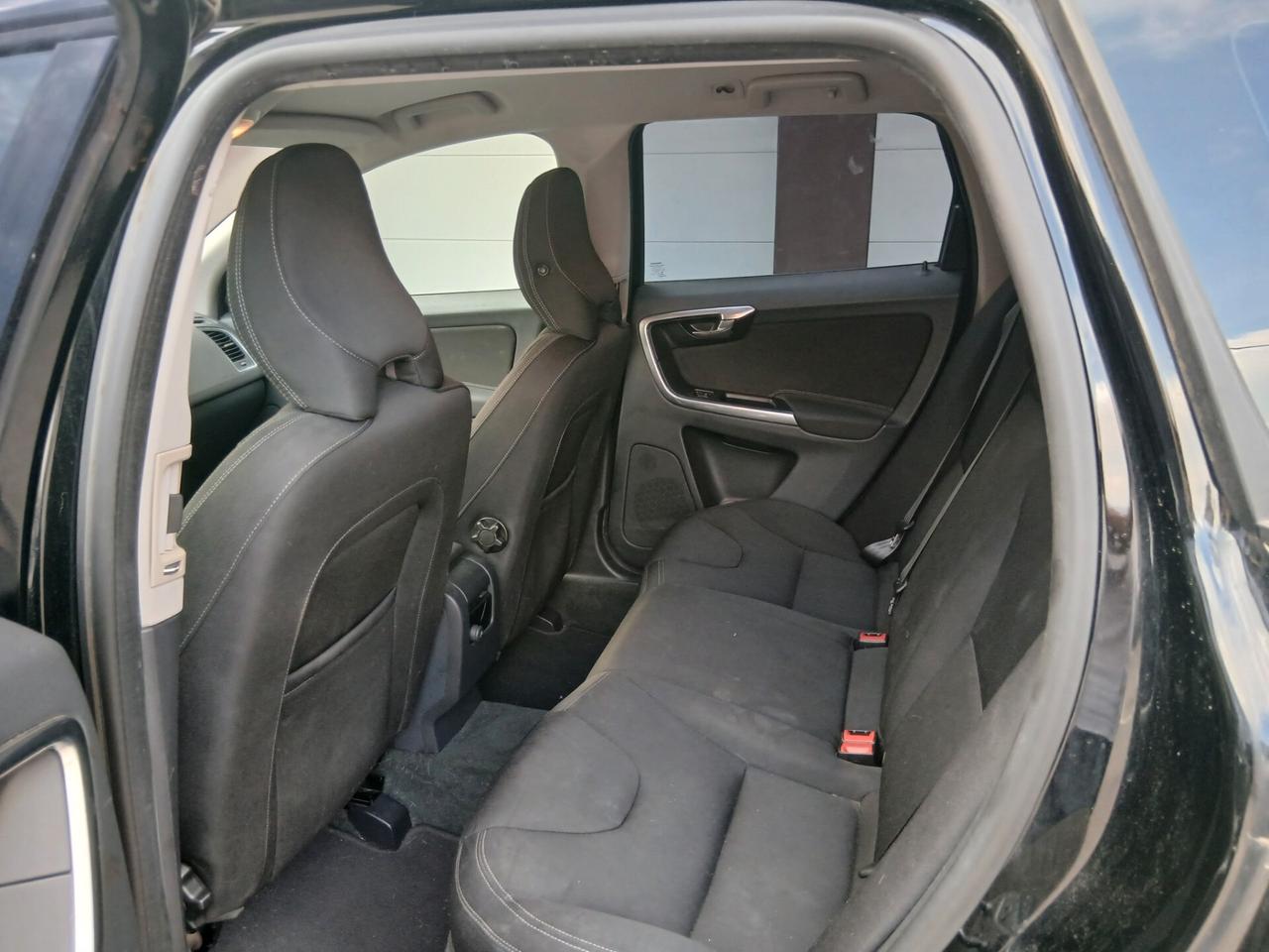 Volvo XC 60 XC60 D3 Geartronic Momentum tua a € 185 mese