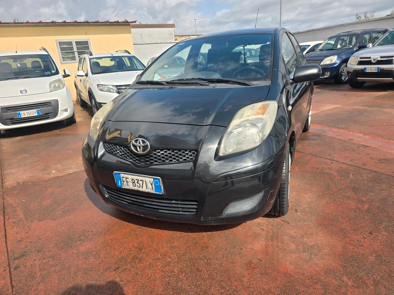 Toyota Yaris 1.0 5 porte Sol