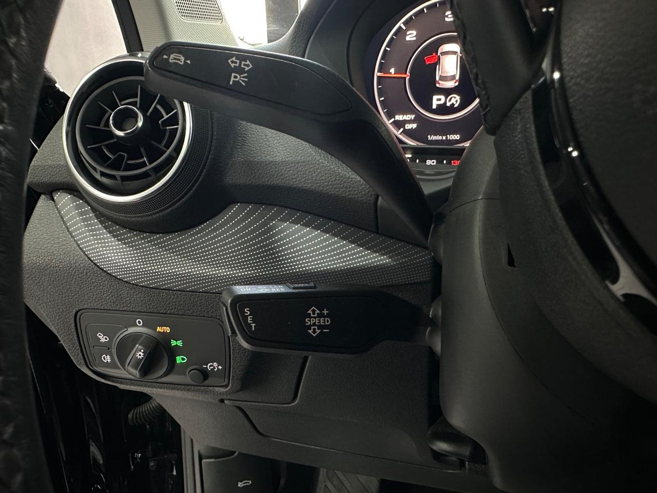 Audi Q2 30 TDI S tronic Business Plus