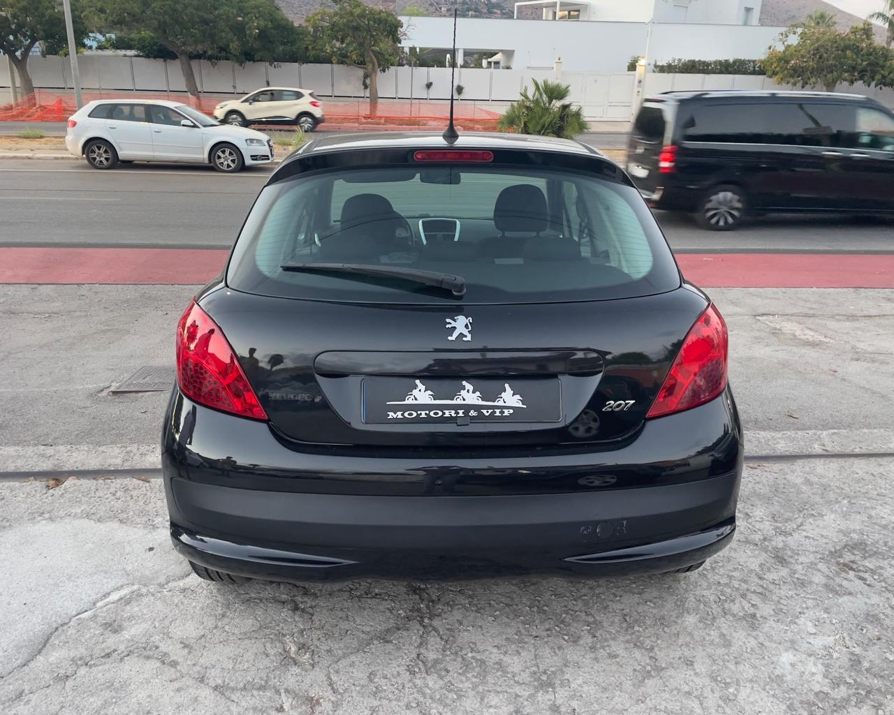 Peugeot 207 1.4 8V 75CV 3p. Energie