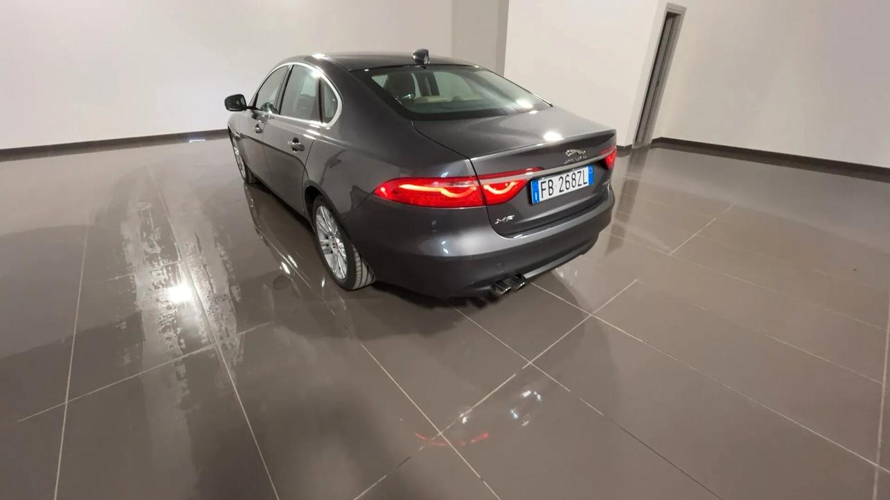 Jaguar XF 2.0 D E-Performance Prestige