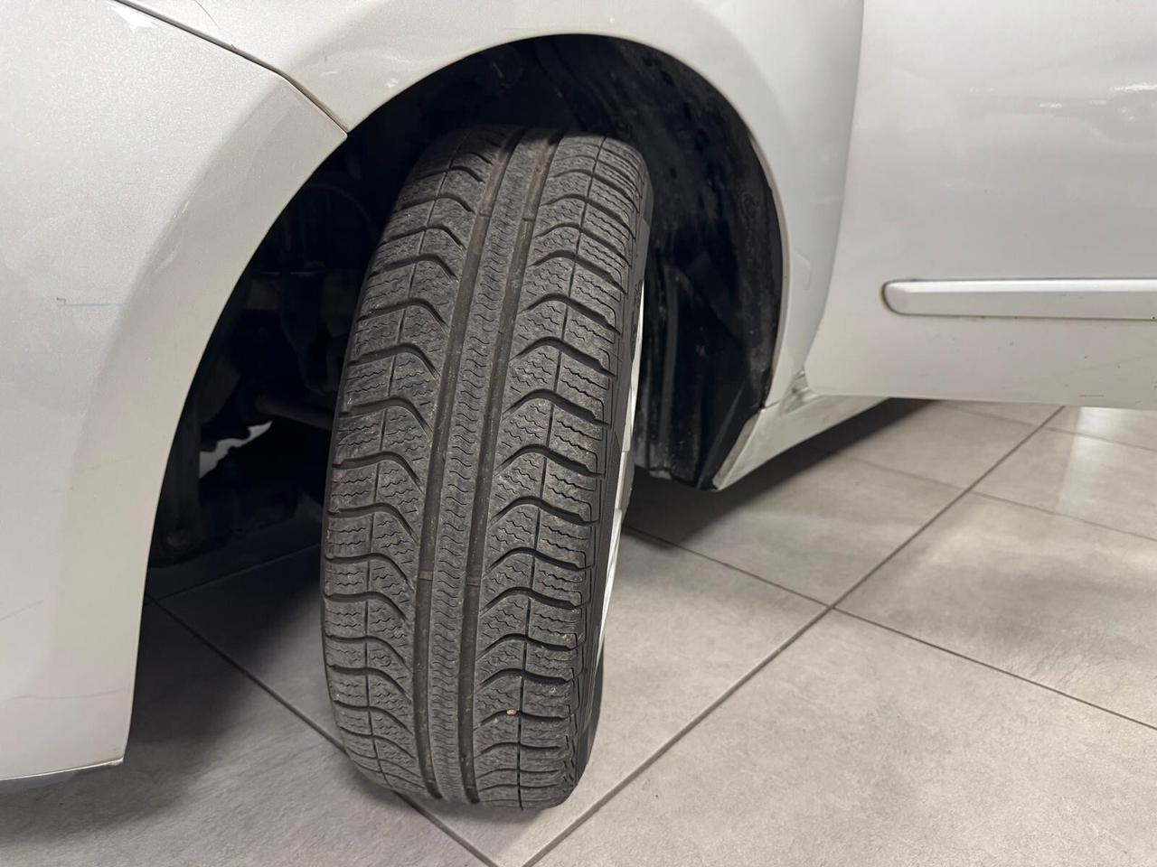 Fiat 500 1.2 BENZ LOUNGE TETTO ELETTRICO 2010