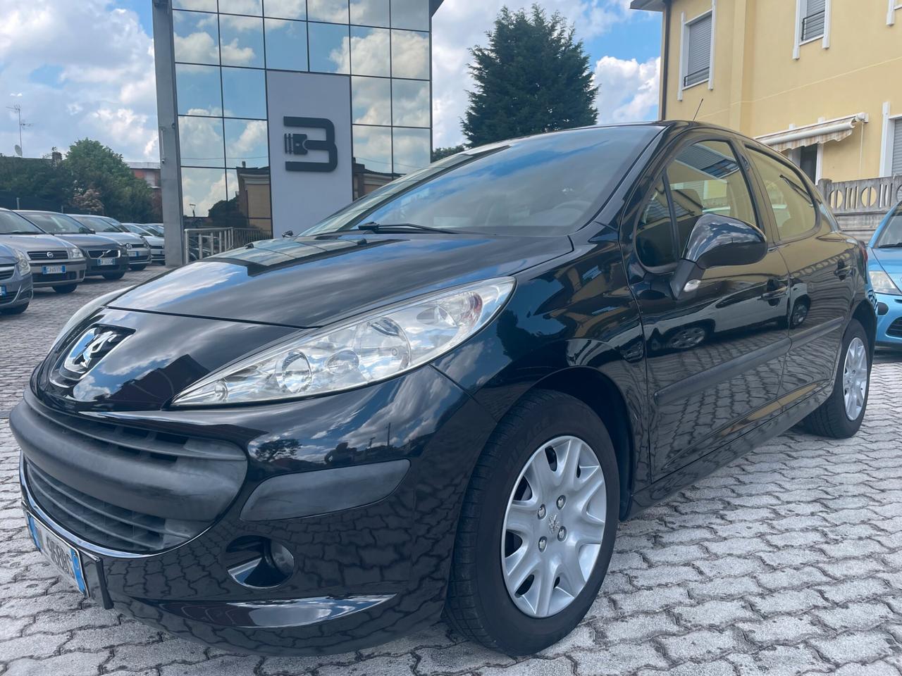 Peugeot 207 5p 1.4 16v XS IDONEA NEOPATENTATI