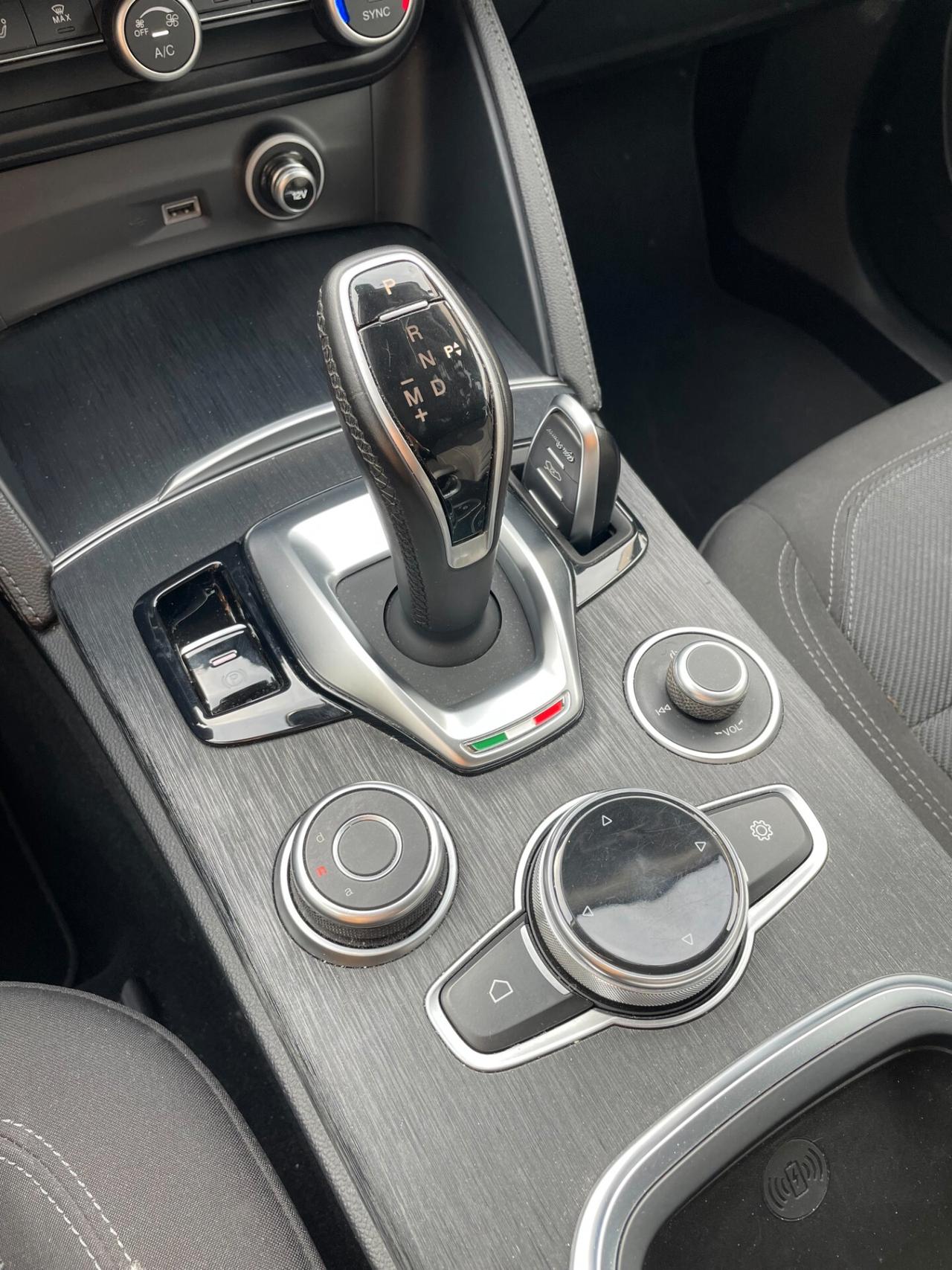 ALFA ROMEO Stelvio 2.2 190 CV AT8 Q4 BUSINESS